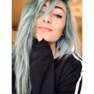 Meet your Posher, Alyssa